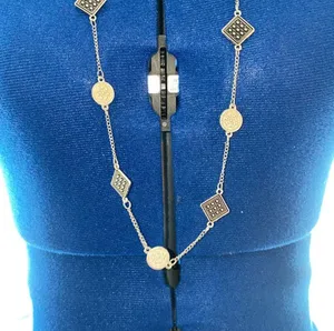 Necklace thumbnail 2