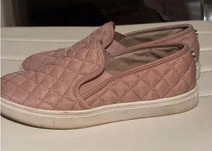 Steve Madden Womens Ecentrcq Quilted Slip On Sneakers Pink Size 6.5 thumbnail 1