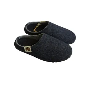 Gumbies Outback Indoor Outdoor Felt Slippers Womens 10 Mens 9 Dark Gray NWOT thumbnail 3