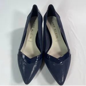 Anne Klein Womens 9.5M‎ AK7MAUREEN Navy Blue Pointed Toe Kitten Heels Patent thumbnail 3