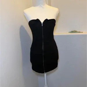 Black Strapless Mini Dress Womens Small Zip Front Bodycon Stretch Tube Dress thumbnail 4