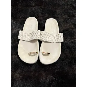 Steve Madden Sonoma Toe Loop Sandals Leather Women's Size 7 vacation shoes thumbnail 2