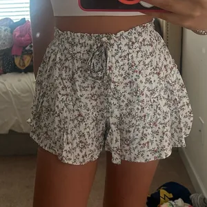 Her Entire Name Says Grace Flower Design Flowy Shorts thumbnail 1