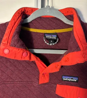 Patagonia Women's organic cotton quilt snap pull-over thumbnail 2