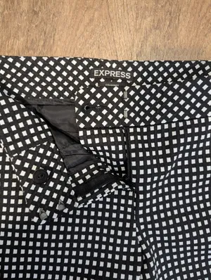 Express Dress Pants, Size 2R, Black & White Check Pattern thumbnail 5