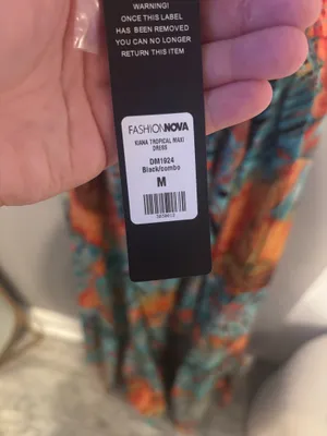 FashioNova Vacation maxi dress thumbnail 3