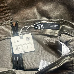 ZARA NWT Metallic Pencil Skirt thumbnail 3
