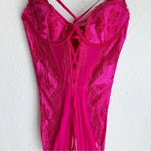 Victoria’s Secret Corset Lace Pink Garter Clips Size 34B Y2K Barbiecore thumbnail 2