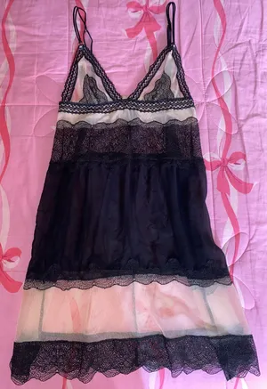 victoria’s secret lingerie thumbnail 1