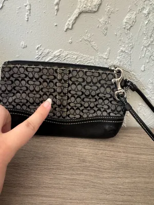Coach Vintage Y2K Black Signature Canvas Wristlet thumbnail 7