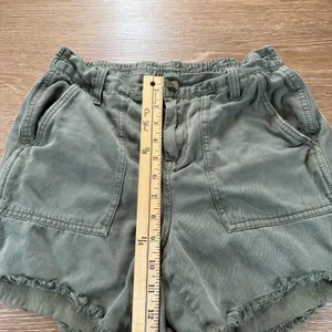 Aerie Women's Utility Shorts XS Green High Rise Frayed Hem Casual thumbnail 5
