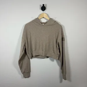 Alo Yoga Women’s Muse Cropped Ribbed Hoodie in Gravel Heather Tan Size S thumbnail 6