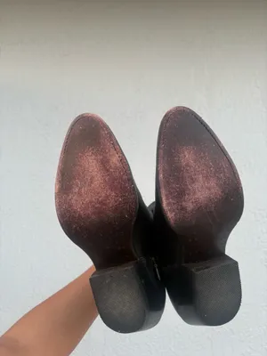 Leather cowgirl boots thumbnail 3