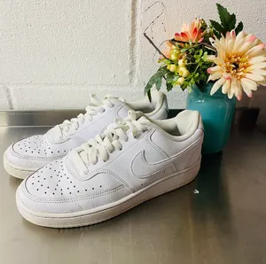 Nike Court Vision Low Sneakers thumbnail 1