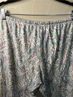 Lauren Ralph Lauren Paisley Monogram Knit Jersey Cropped Preppy Comfy Pajama Set thumbnail 12