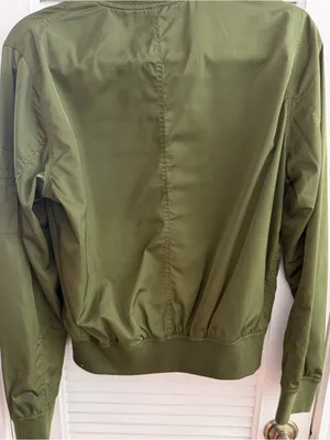 Heart & Hips Women’s Green Bomber Jacket thumbnail 7