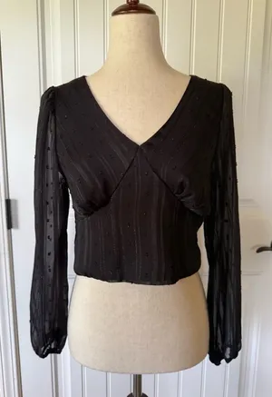 Kirious Black‎ V-Neck Women's Top thumbnail 1