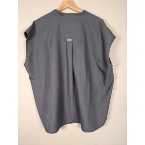 FIGS Rafaela Oversized Scrub Top XXL Heather Grey Technical Collection WXXSW1003 thumbnail 2