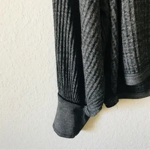 We The Free Free People South‎ Side V Neck gray Thermal Top size M thumbnail 5