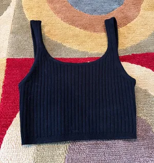 Aritzia Wilfred Black Basic Sweater Ribbed Crop Tank Top Size Small thumbnail 1