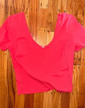 Lululemon Top thumbnail 1