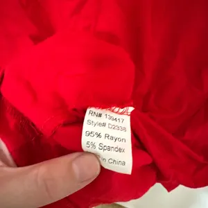 VESTIQUE | Vibrant‎ Red Bodycon Dress thumbnail 4