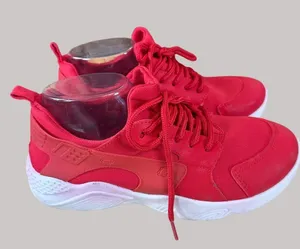 Just Be Women's Casual Fashion Sneakers White Soles Laces Red Size 7 thumbnail 6