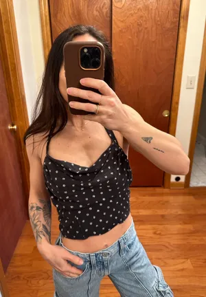 American Eagle Cropped Halter Tank Top thumbnail 1