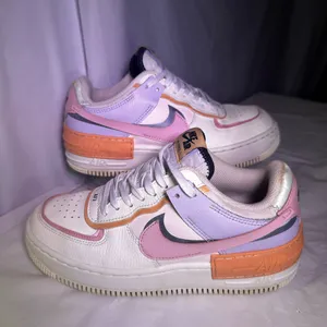 Nike Women's Air Force 1 Shadow - Cream and Pink thumbnail 2