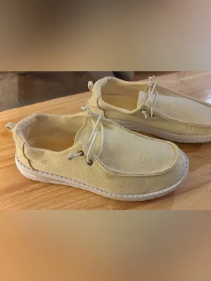 Women’s Maurices Brand Canvas Slip-On Loafers in Beige Size 7M thumbnail 2