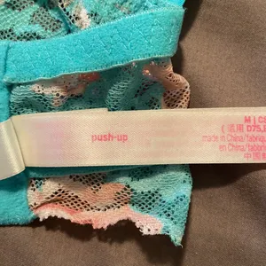 VS PINK Teal Lace Push Up Bra size M. thumbnail 7