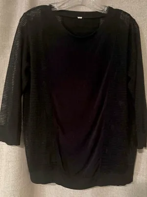 ALO Yoga | Black Mesh Shirt | M thumbnail 1