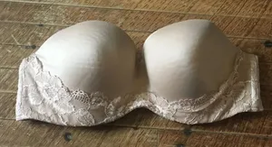 Victoria’s Secret nude lined strapless 34D bra thumbnail 1