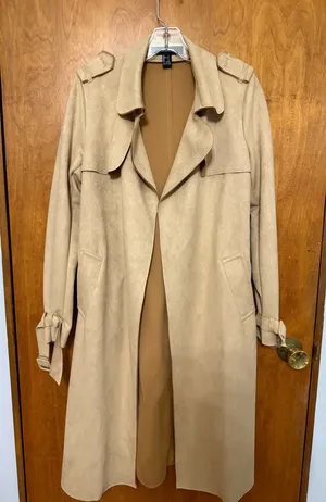 Forever 21 Women's Tan Trench Coat thumbnail 1