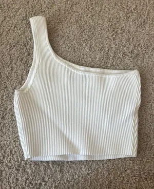 Aritzia Top  thumbnail 1