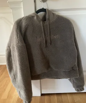 Lululemon Cropped Hoodie thumbnail 1