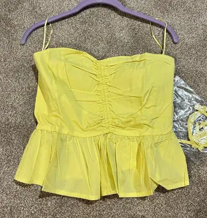 Anthropologie Women's Yellow Crop-top thumbnail 1