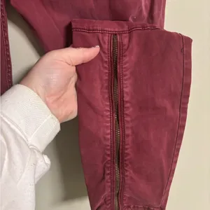 Free People Burgundy Back Zipper Skinny Jeans Size 28 Grunge Goth thumbnail 6
