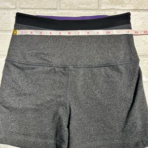 Lululemon Gray Women's Shorts thumbnail 4