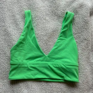 Align V Neck Sports Bra thumbnail 1