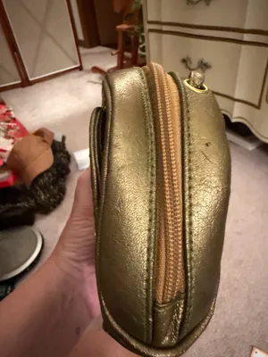 Gold Vintage Purse with mirror thumbnail 5