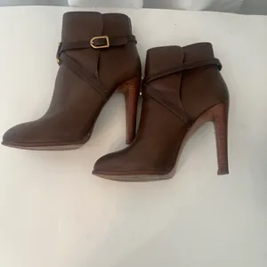 Tory Burch Brown Leather Ankle Boots thumbnail 11