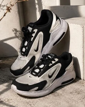 Nike Air Max 2090 Black & White Chunky Sneakers Trainers US Men's 9 | Women's 10.5 thumbnail 1