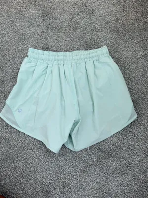 Lululemon Shorts 2.5" Hotty Hot thumbnail 4