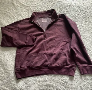 Abercrombie & Fitch Essential Vintage Sunday Half-Zip thumbnail 1
