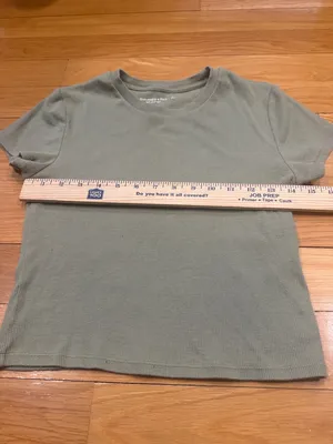Abercrombie &Fitch soft rib top size small. thumbnail 2
