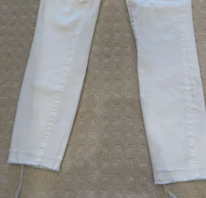 Abercrombie & Fitch Simone High Rise Ankle Jeans White Distressed Hem Size 25 0R thumbnail 3