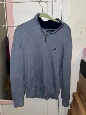 Nautica crewneck size medium thumbnail 1