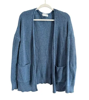 Universal Threads size medium blue, long sleeve cardigan thumbnail 2
