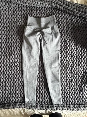 NVGTN Grey Scrunch Seamless Leggings thumbnail 4